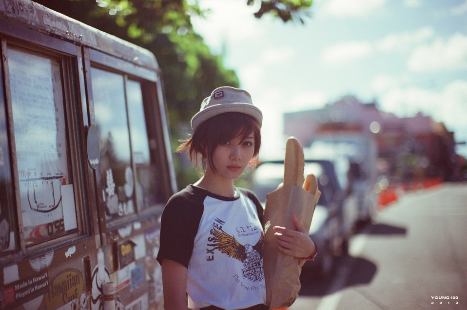 young100 film photographer l [ 小百 軽 人像写真 .] 底片摄影.